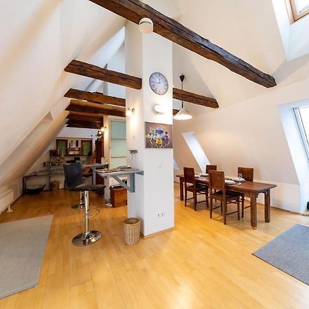 Pharmacy-Loft Apartment Graz Exterior photo