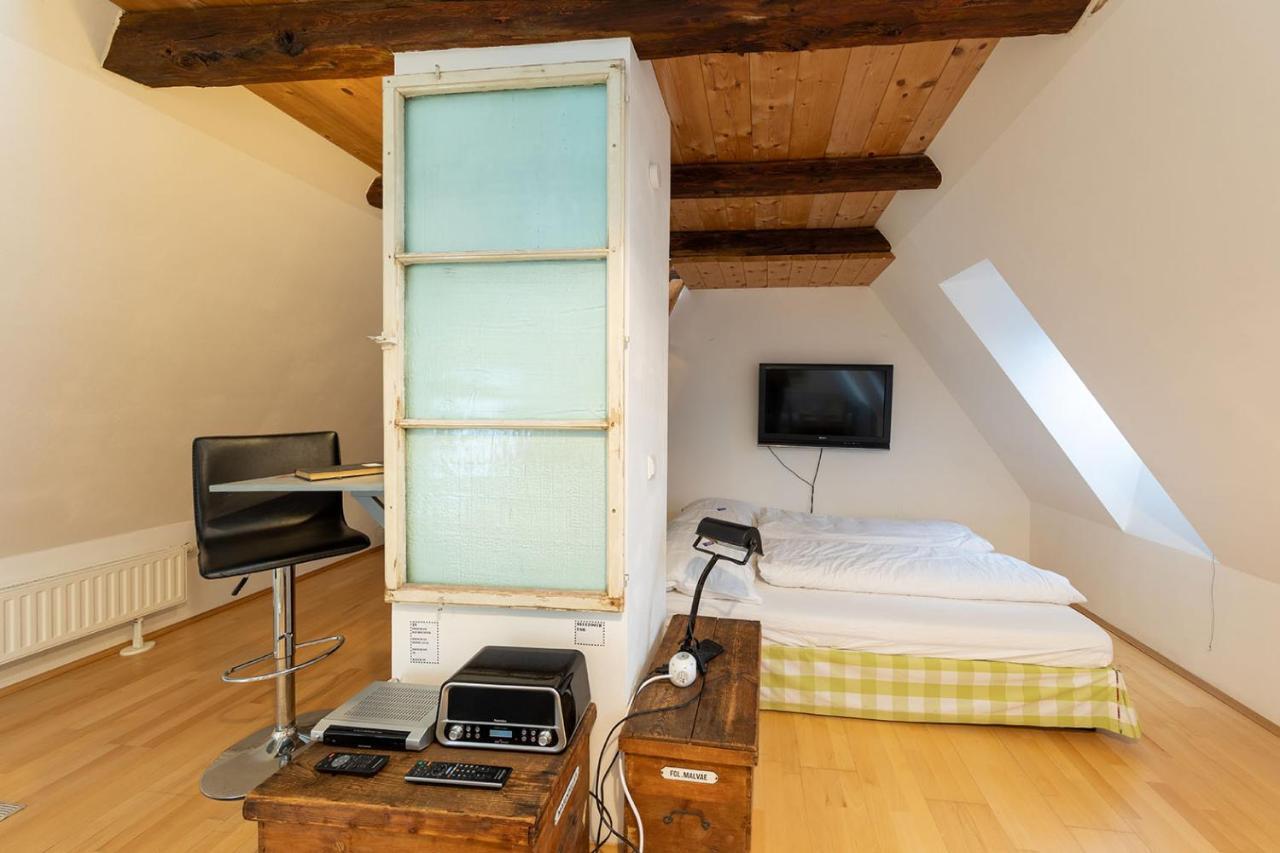 Pharmacy-Loft Apartment Graz Exterior photo