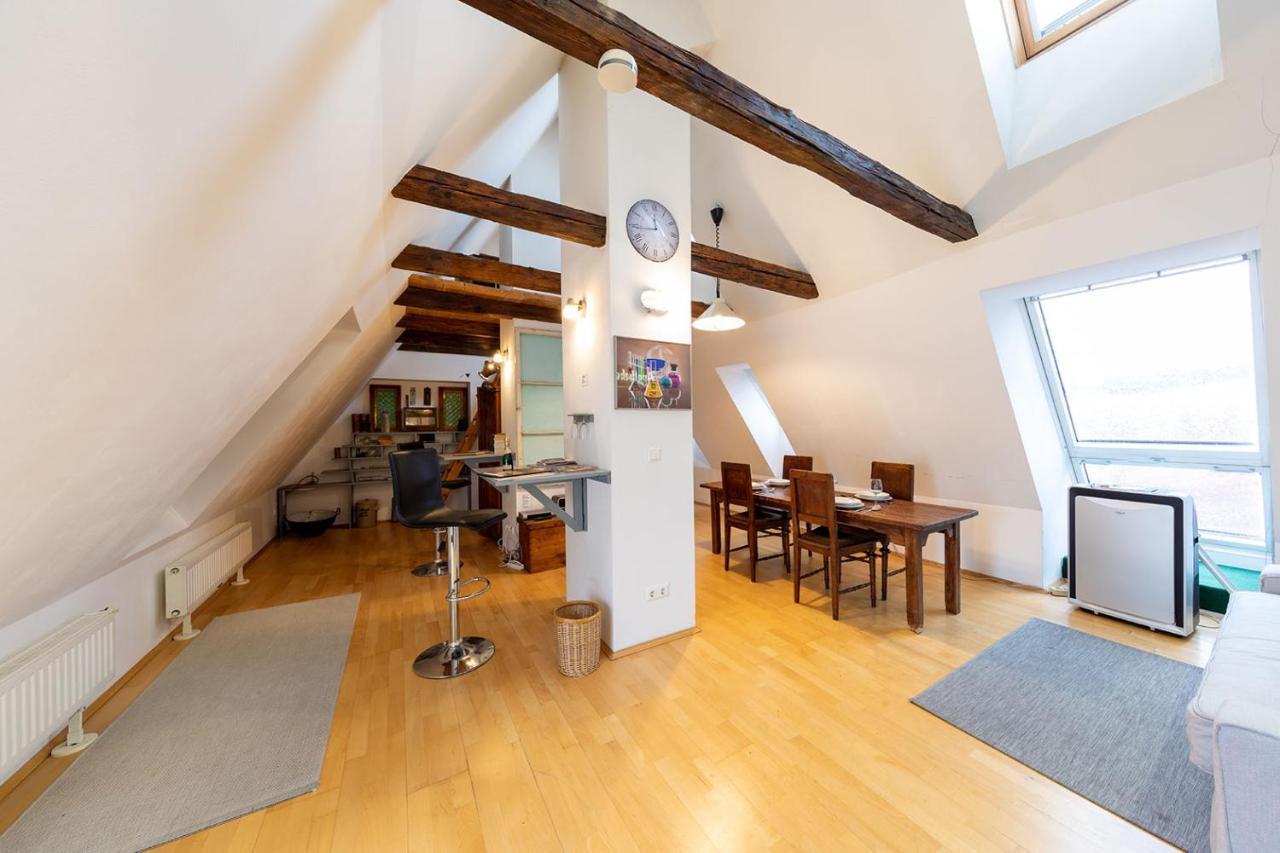 Pharmacy-Loft Apartment Graz Exterior photo